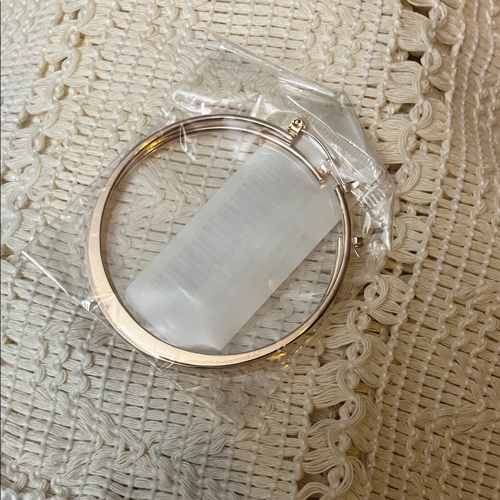 Chic Gold-Tone Hoop Earrings